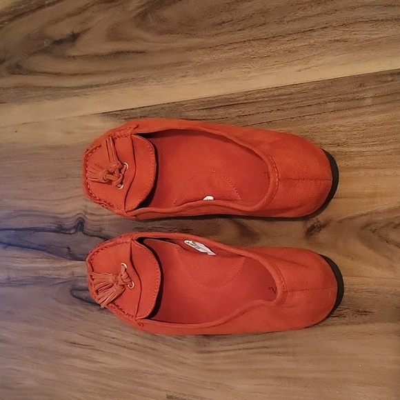 NEW Merona Red orange modern tassel loafer flats extra cushioning and support - Picture 7 of 11